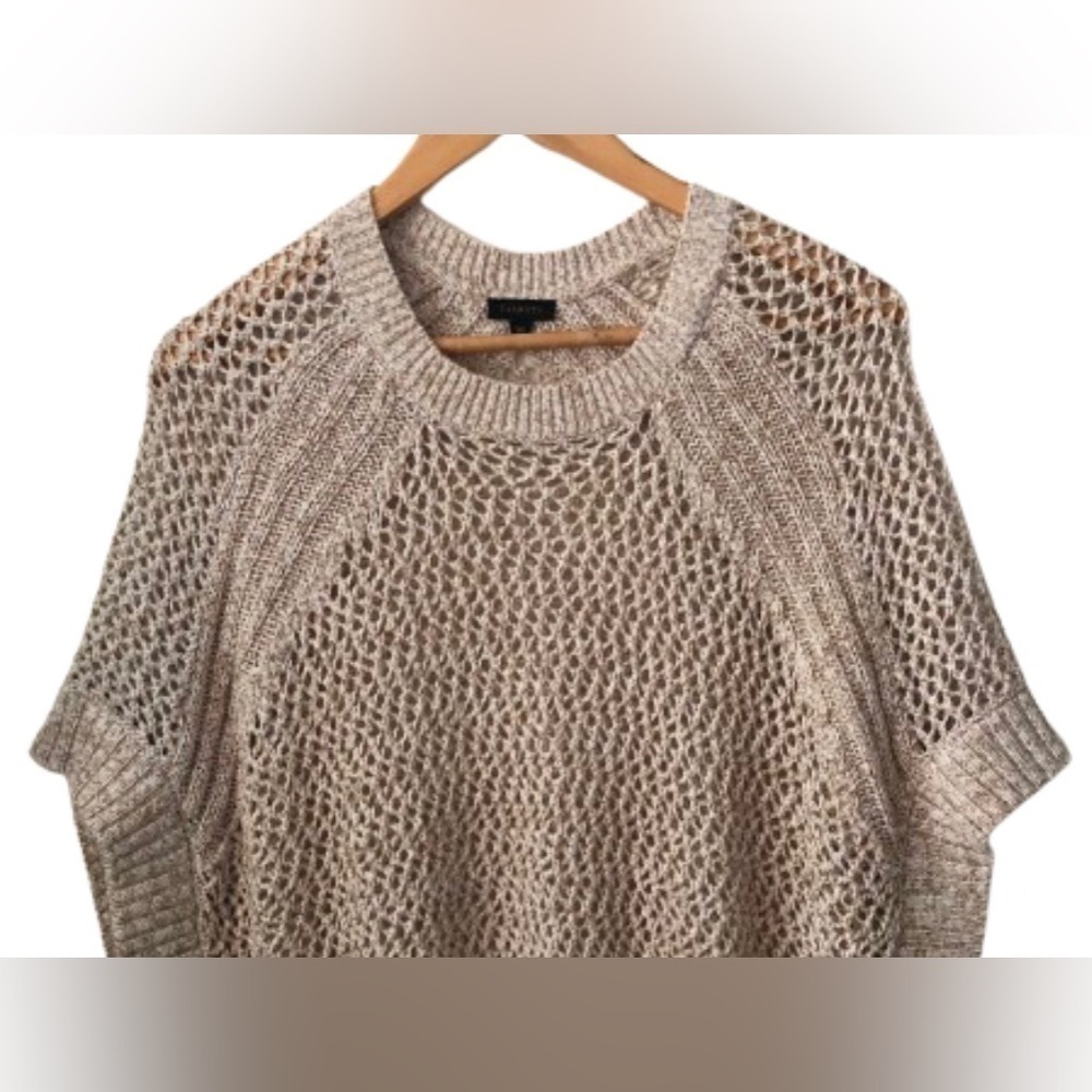 Ann Taylor oatmeal color pullover cape crochet sweater w side buttons SZ XS cozy - Picture 2 of 4
